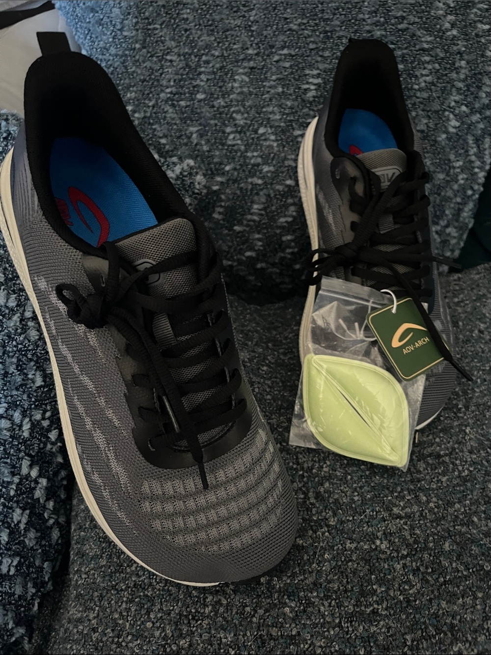 Men's AoPlus orthopedic wide Gray Knit Athletic Sneakers - Black Accents